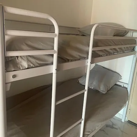 Apartament En Front De *