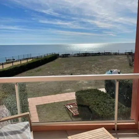 En Front De Appartamento Sète