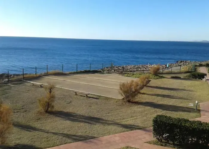 Appartement En Front De *